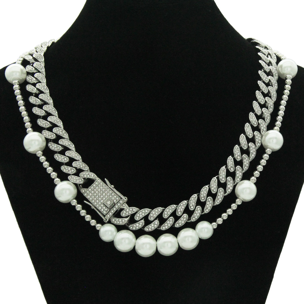 Fashion Hip Hop Metal Cuban Necklace Thick Pearl Full Diamond Alloy Necklace display picture 1