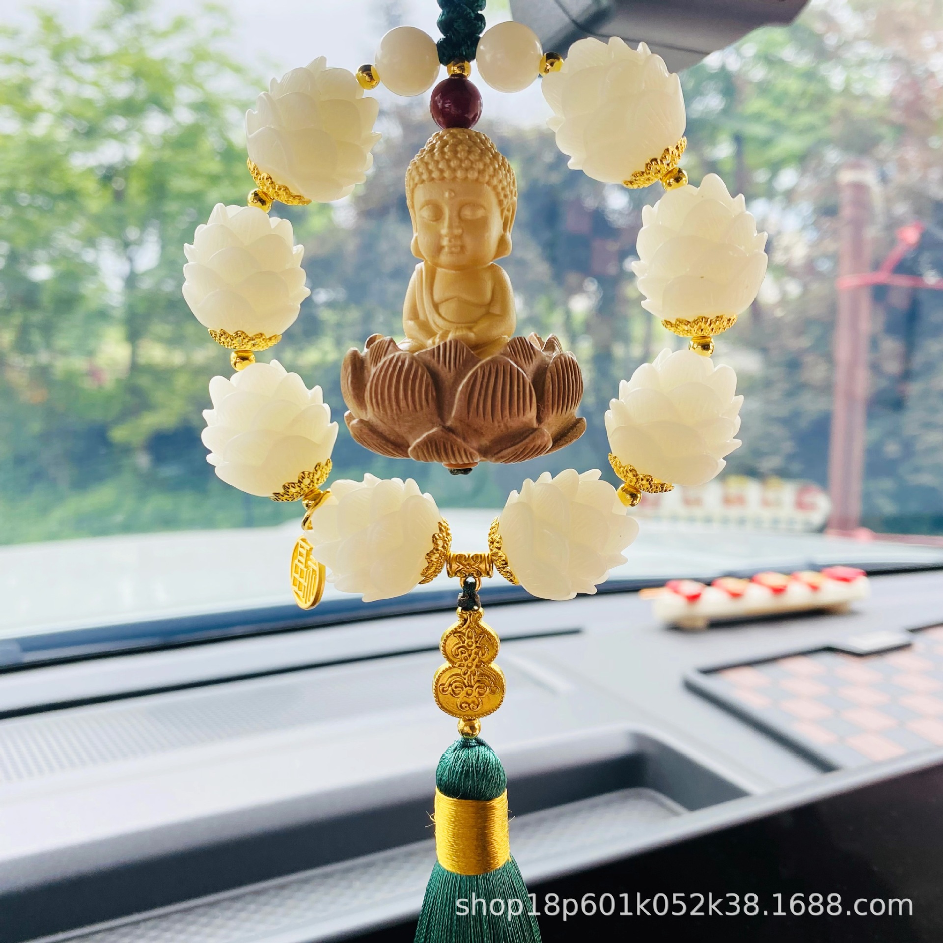 Car pendant lotus Buddha blessing pendant pendant small Buddha blessing peace car rearview mirror high-end men's and women's pendant wholesale