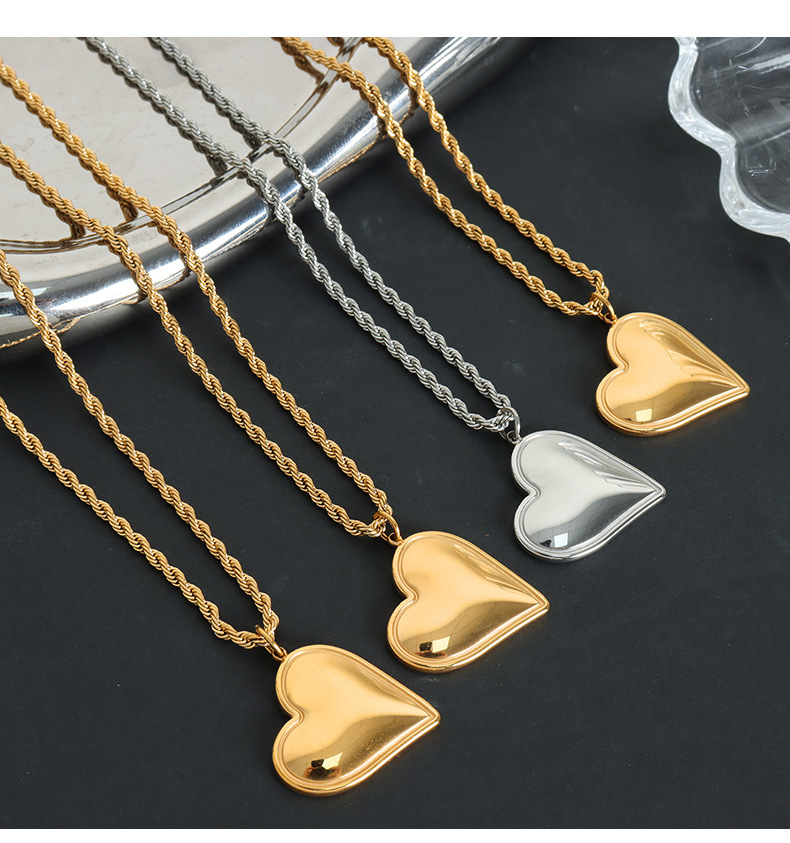 Heart Shape Pattern PVD Coated Real Gold Plated 18K Gold Heart Shape Titanium Steel Sweet Simple Style Waterproof Non Tarnish Earrings Necklace