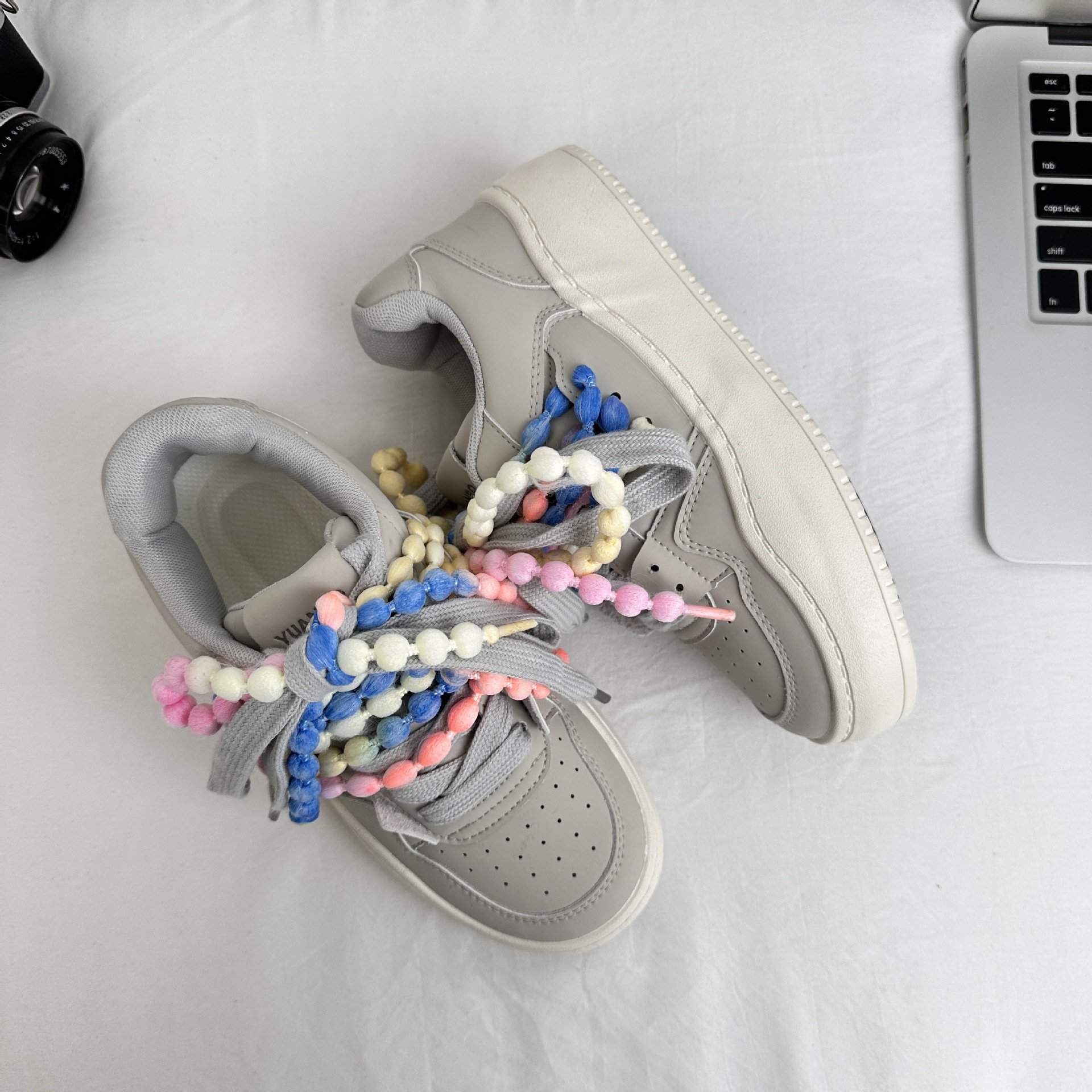 Yuanbo 2025 primavera nuevas zapatillas de deporte moda de las mujeres zapatos blancos bajos deportes y ocio zapatos de lona coreanos