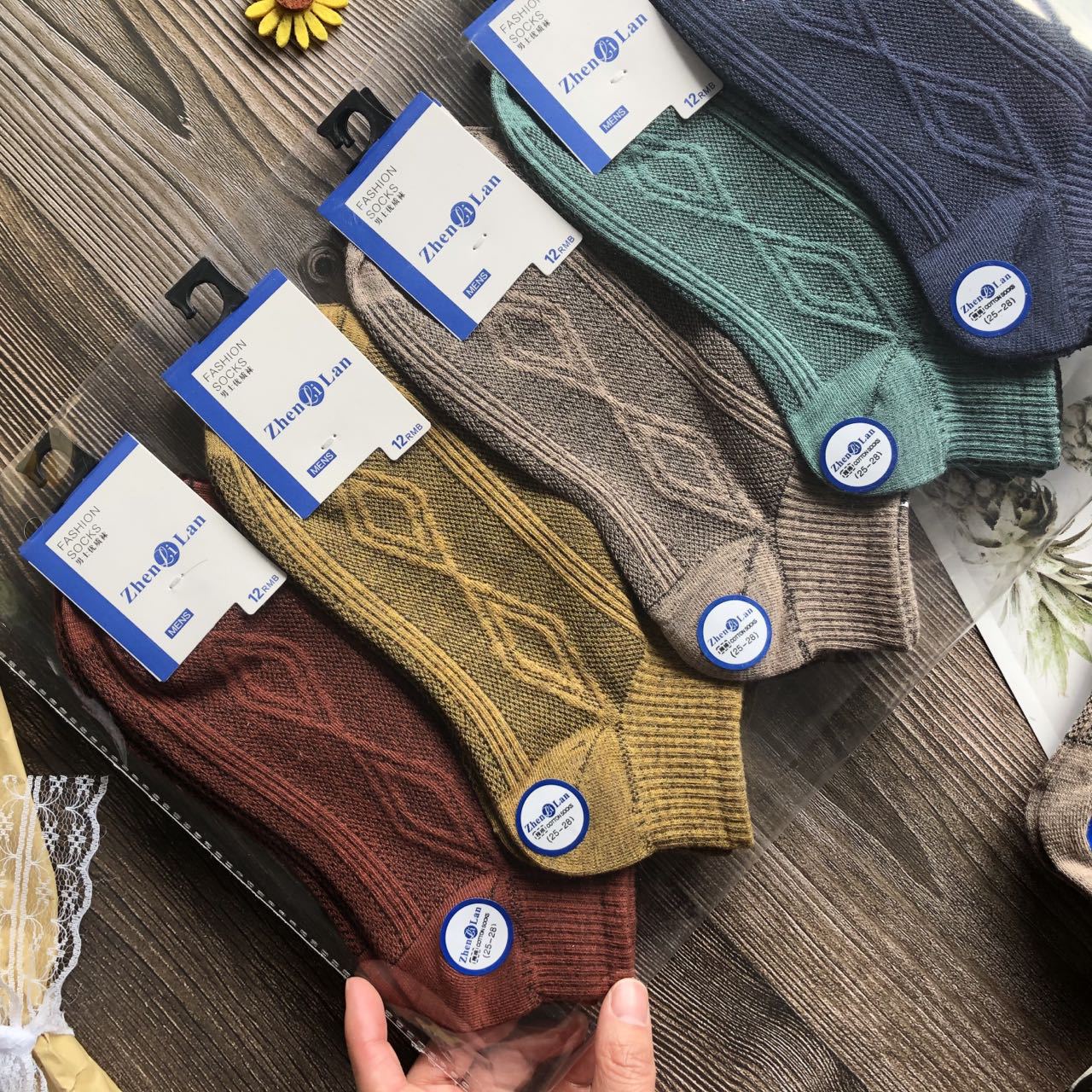 Venta al por mayor calcetines delgados de algodón de primavera y verano calcetines de color caramelo japonés de los hombres calcetines de color blanco dos barras de los hombres de moda calcetines de los deportes lindos de las mujeres