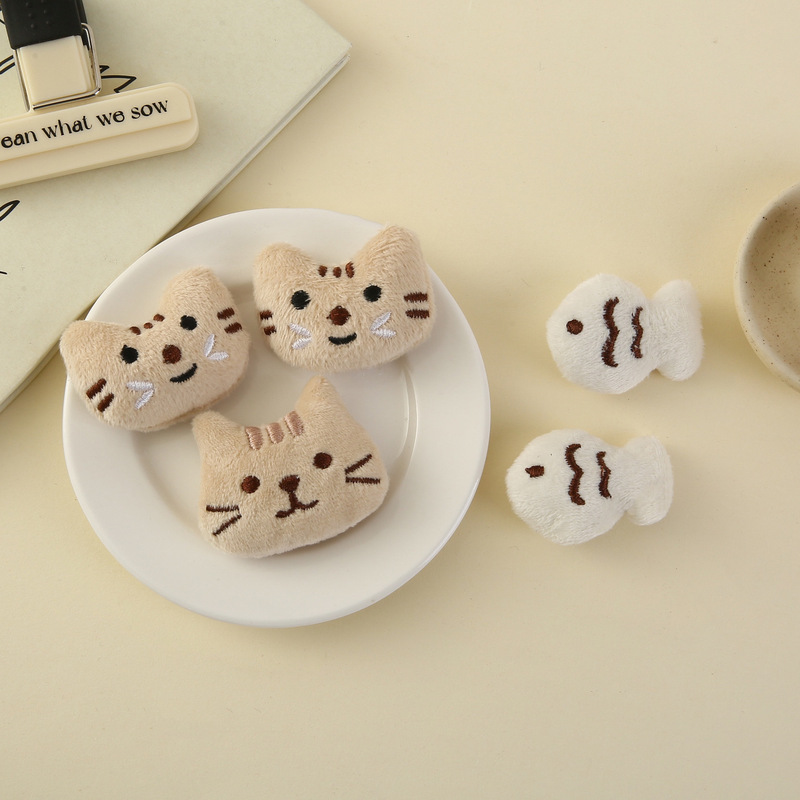 Plush Kitten Fish Brooch Hair Accessories Bag Pendant Children's Clothing Shoes Hats Socks Accessories DIY Accessories