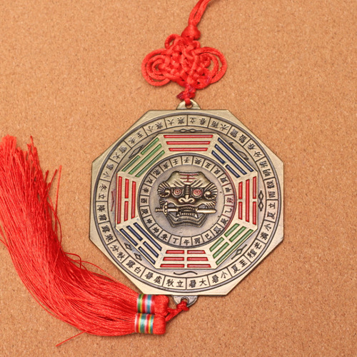 Manufacturer wholesale alloy auspicious lion biting sword tiger head Bagua mirror octagonal lion head twelve zodiac Bagua mirror door pendant