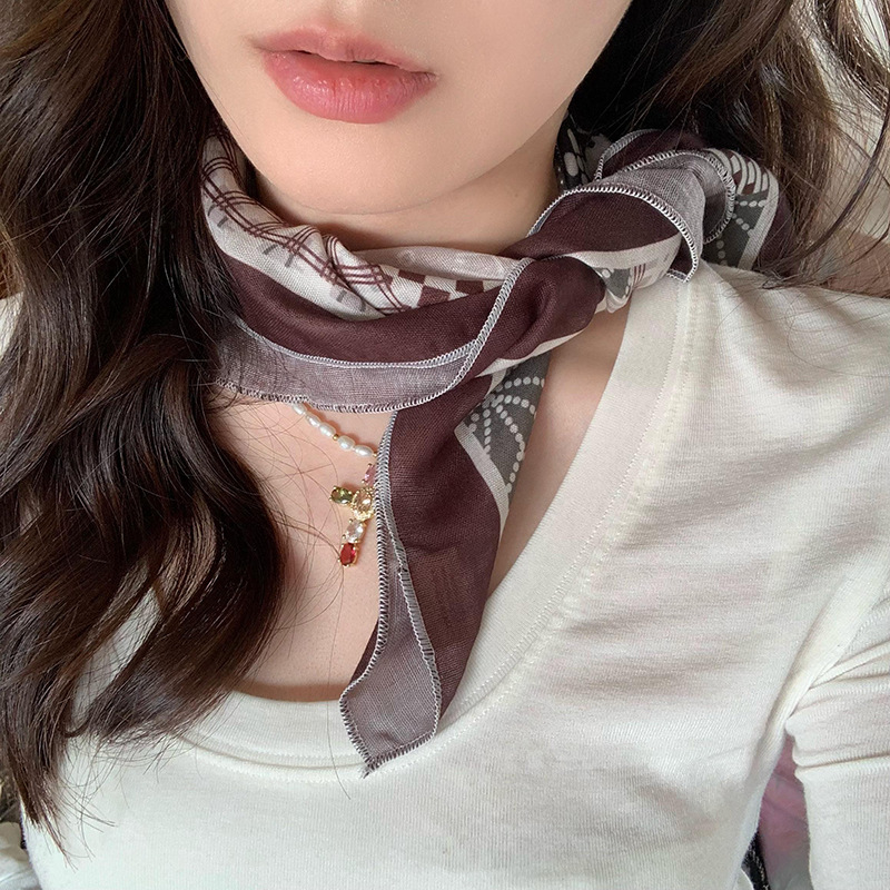 Cintas para el cabello, nueva impresión de letras coreanas, bufandas de seda, decoración profesional para mujeres, bufandas con bufandas cuadradas