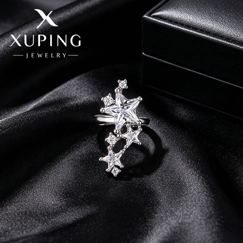 Pendientes de clip Xuping de aleación de cobre con baño de plata, diseño elegante y exclusivo, aretes graciosos y dinámicos para mujeres sin perforaciones en las orejas.