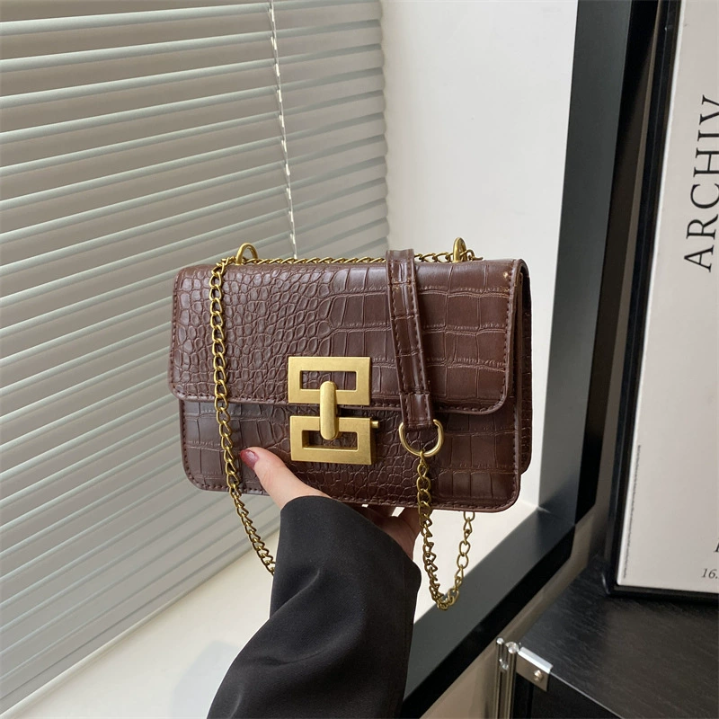 Модная сумка на плечо 2025 новая европейская и американская ретро женская сумка модная цепочка маленькая квадратная сумка креативная сумка