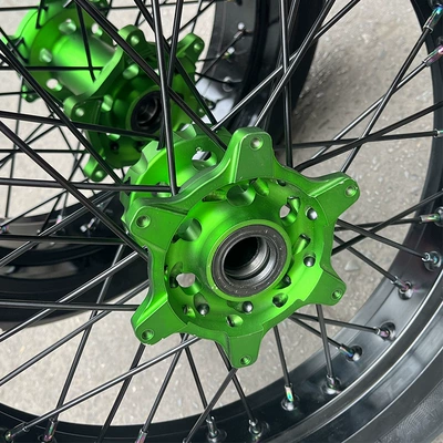 alloy wheel rim assembly — Motorcycle wheel hub