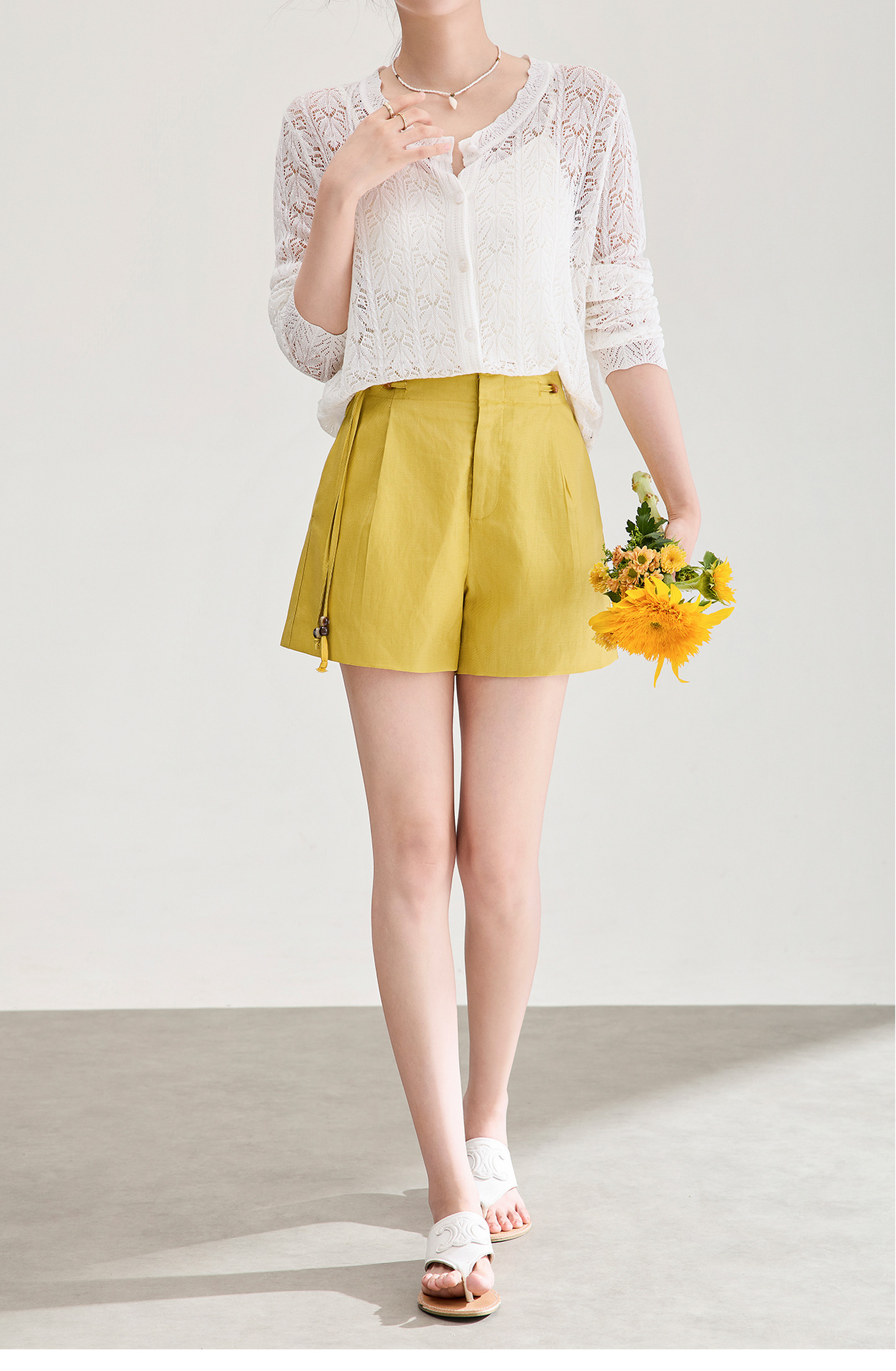 Quần short nữ cạp cao dây buộc phong cách quốc phong rộng thùng thình đính cườm — Xanh lông mòng đen chi tiết 10