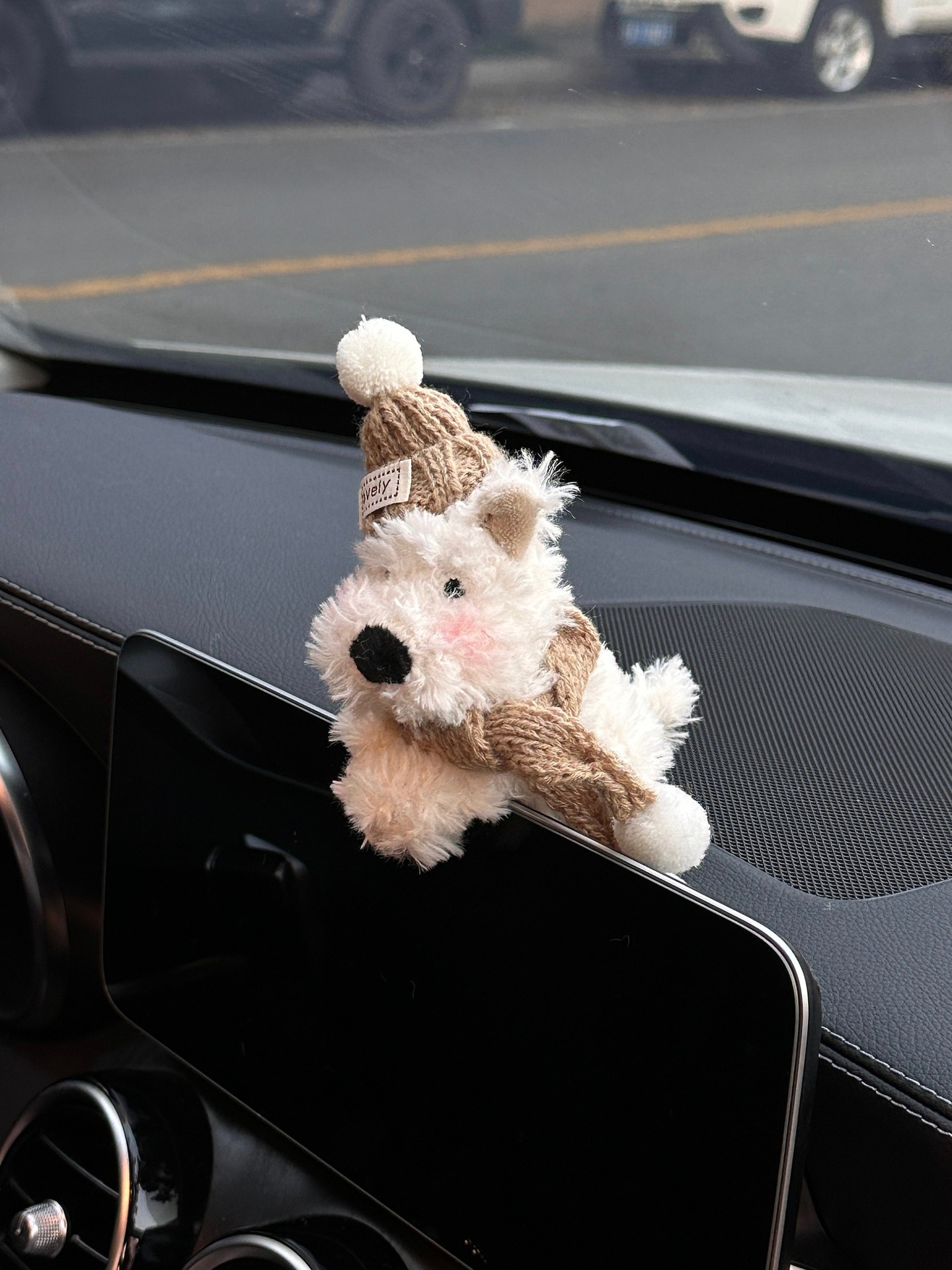 Adornos de la pantalla de control central del automóvil West Highland lindo perro en el automóvil, accesorios de decoración para niñas para muñecas Tesla