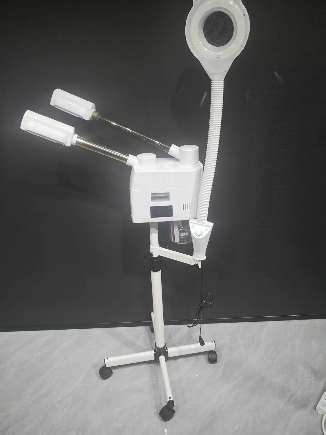 듀얼 튜브 터치스크린 냉온 스프레이 & 냉광 조명 * 화이트