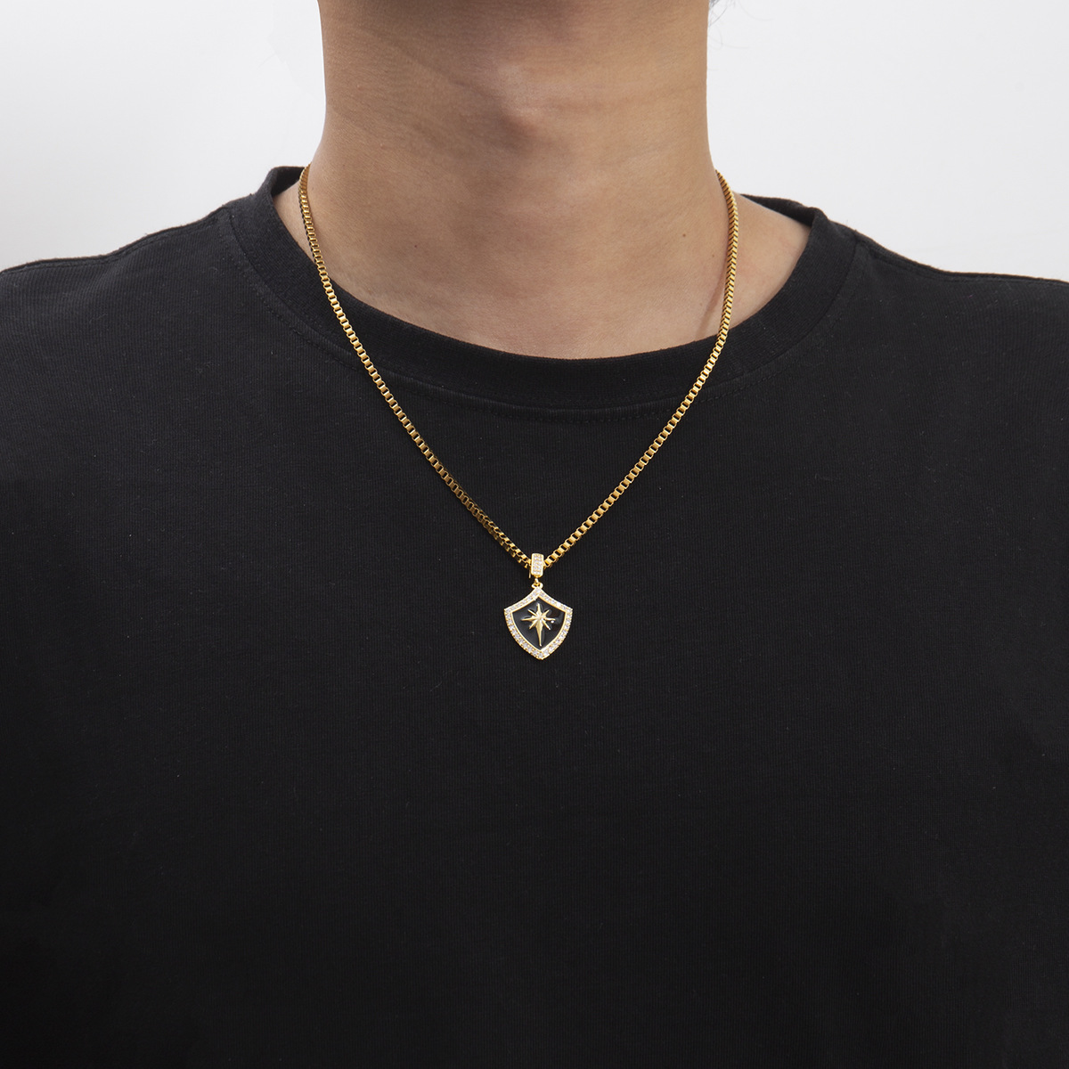 Men's Electroplated Real Gold Shield Eight-pointed Star Necklace_voghion.com