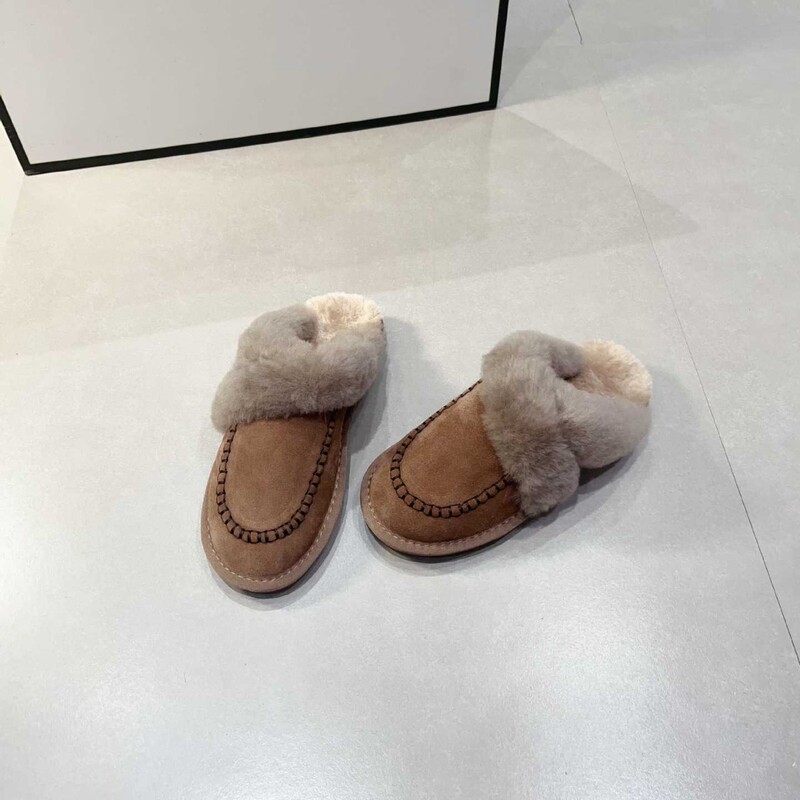 Furry Slippers for Women, New Style, Comfortable and Versatile, Casual Lazy Thick-Soled Fleece-Lined Snow Shoes, Sangpo Wool Half-Cup