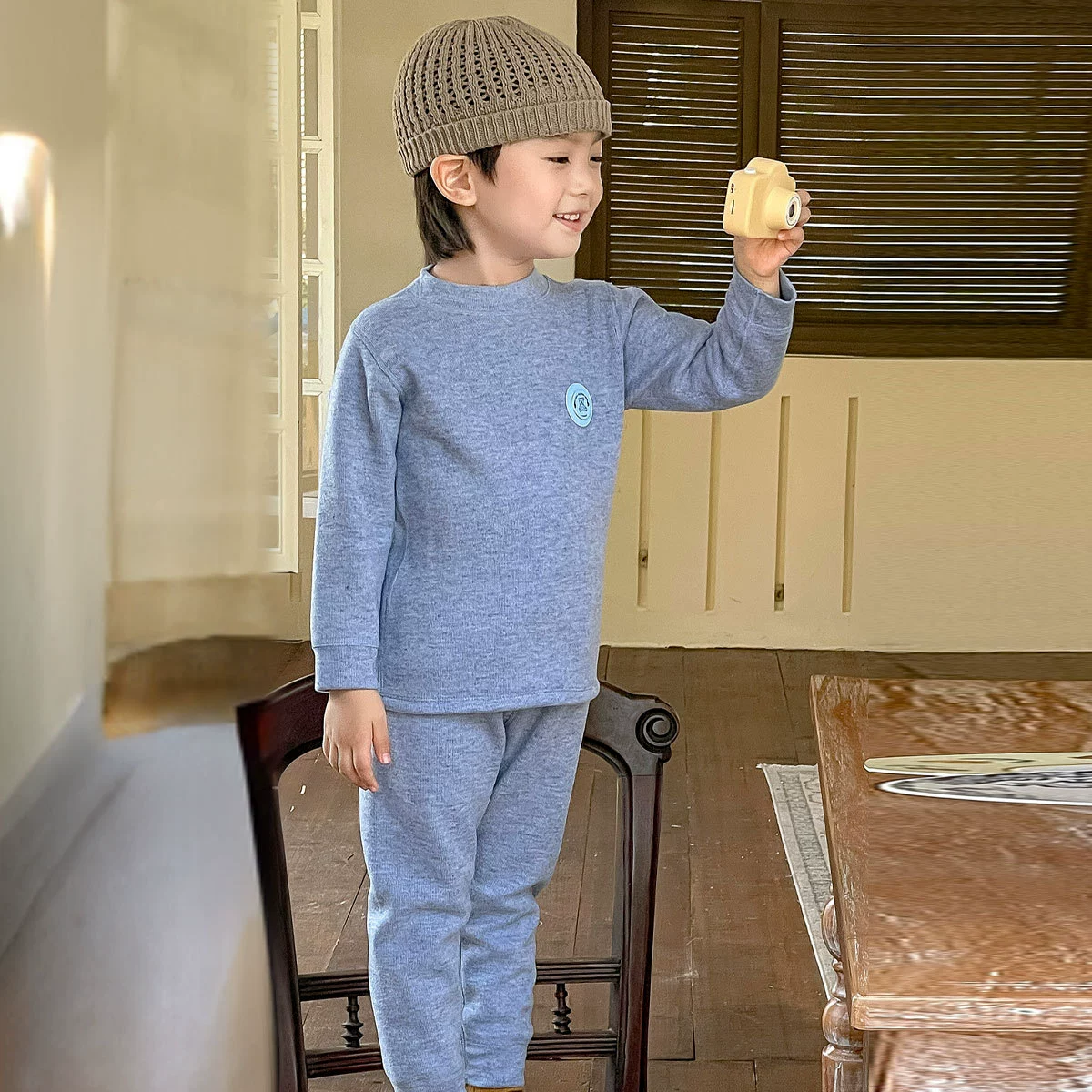 Осенне-зимний комплект детской флисовой термобельи для мальчиков и девочек, включающий топы и штаны, пижамы, домашнюю одежду и нижнее белье.