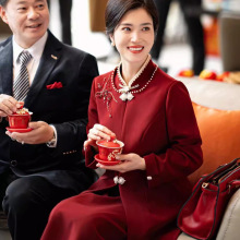 高端旗袍妈妈装婚宴中式2024早春新款喜婆婆装两件套年轻气质裙子