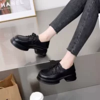 Loafers, high fashionable universal footwear platform for mother English style for leisure, soft sole