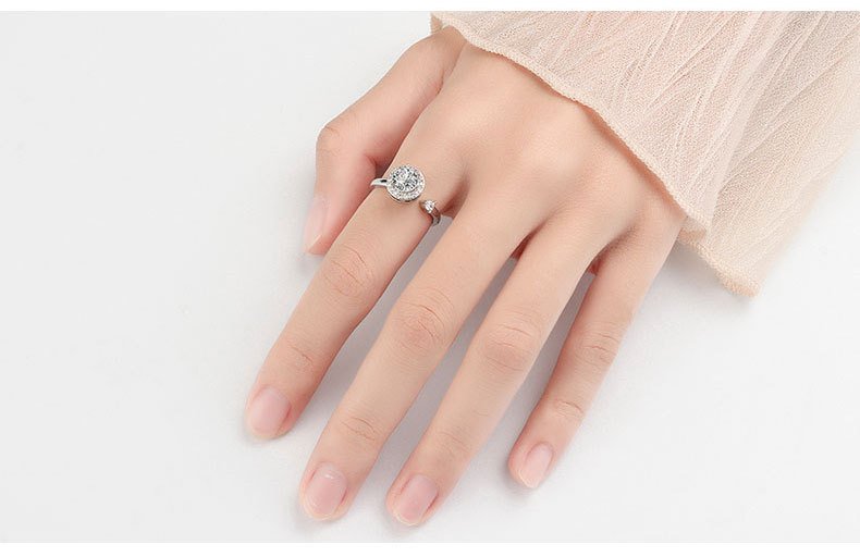 Simple Rotatable To Relieve Anti-anxiety Stress Copper Zircon Opening Ring Female display picture 5