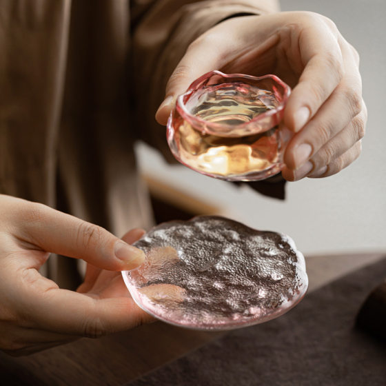 Japanese-style Glacier Transparent Glass Coaster Gradient Color-changing Round Thickened Pot Bearing Tea Holder High-value Tea Set Household Tea Table
