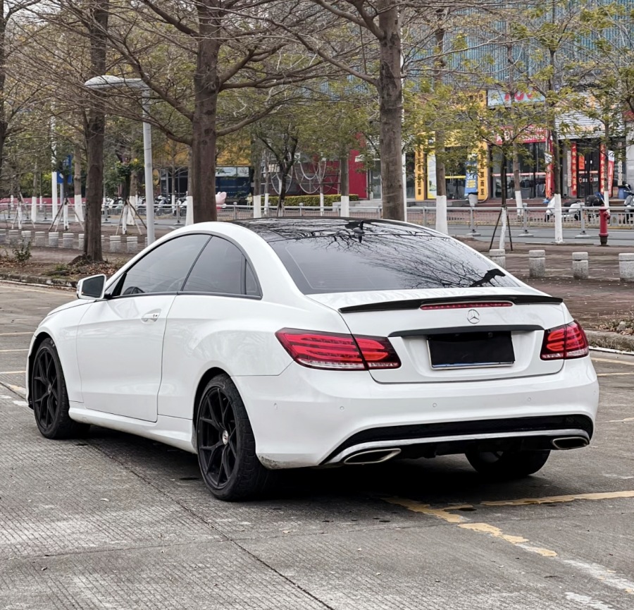 Suitable for Mercedes-Benz E-Class Coupe E200 E260 Coupe W207 Modified New Surround Headlight Front and Rear Bumper Grille