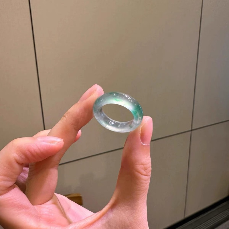 天然飘花戒指冰种戒指阳绿色飘花尾戒新中式玉戒男女飘绿指环扳指|undefined