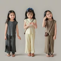 2025 летний новый стиль для девочек Baby Set Set Set Summer Baby свободный без рукавов топ брюки два