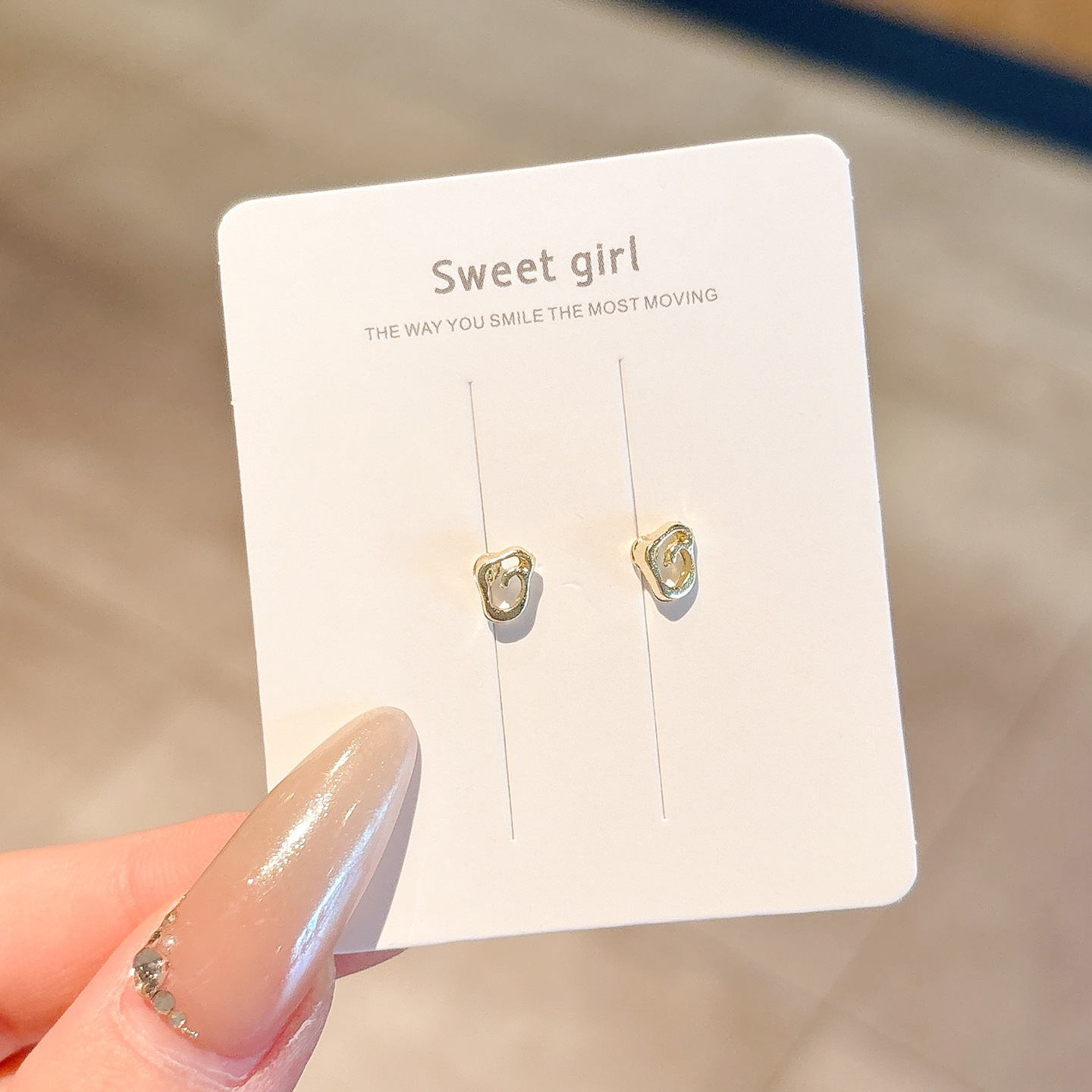 Pendientes de aleación moda coreana, estilo lujo ligero, ideales para puestos callejeros, mercado nocturno y ventas en vivo, al por mayor