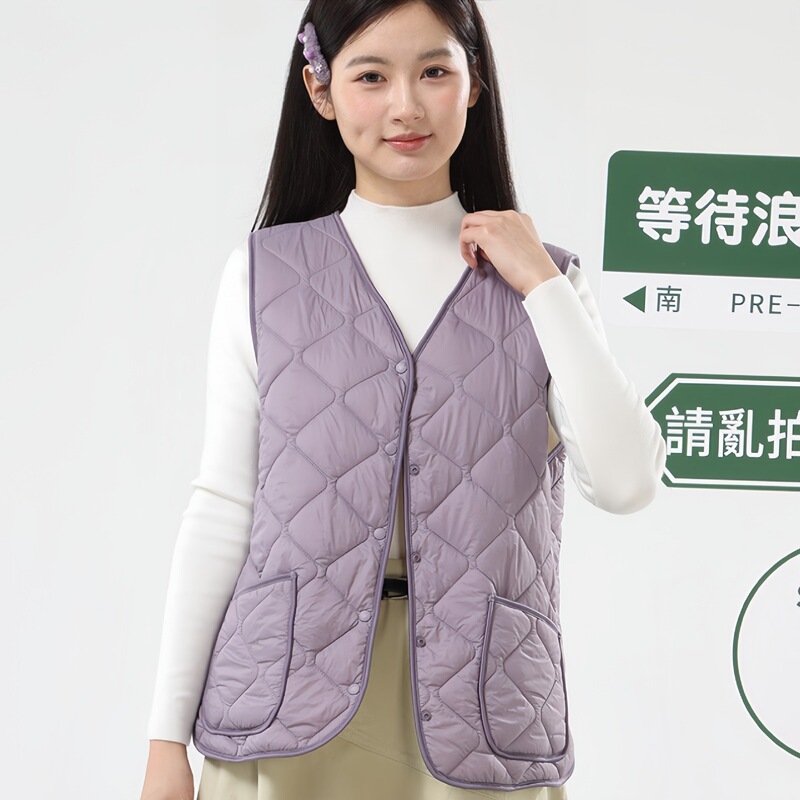 Lightweight and warm women's vest for autumn and winter, quilted with sheep wool, suitable for middle-aged women, with lamb wool lining, windproof and buttoned