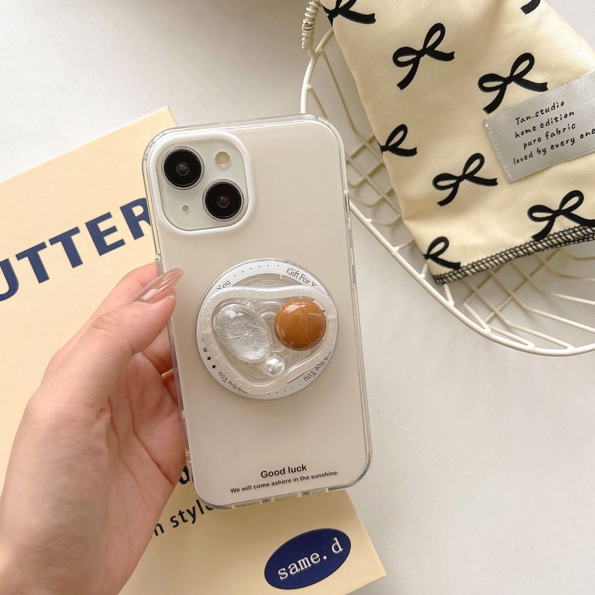 Coreano simple fondo blanco inglés adecuado para Apple 15ProMax funda para teléfono móvil 16Pro atracción magnética 14/13 nicho 16PM