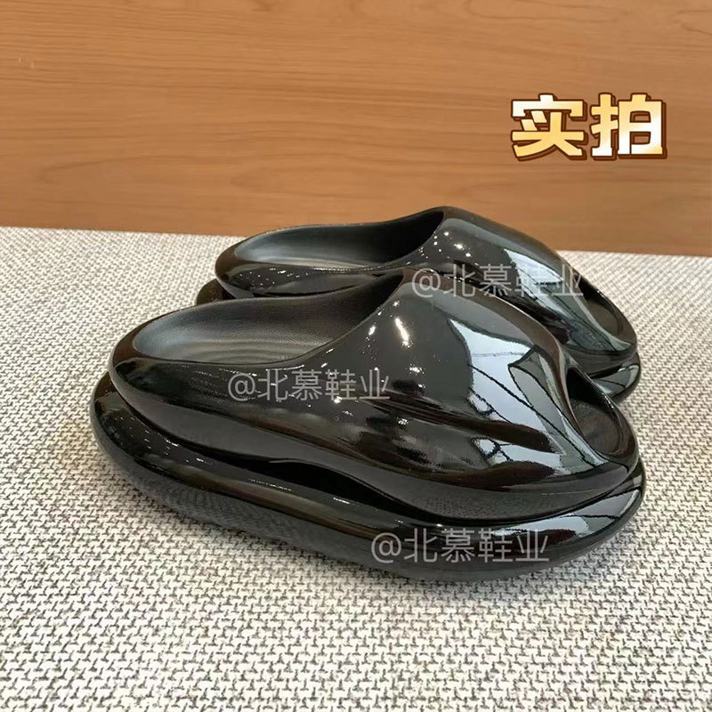 ノアの方舟の新型のスリッパ (クジラの炭素号) のファッションの潮流の小さい大衆のカップルの2層の厚い底のスリッパは糞感を踏んでいます。|undefined