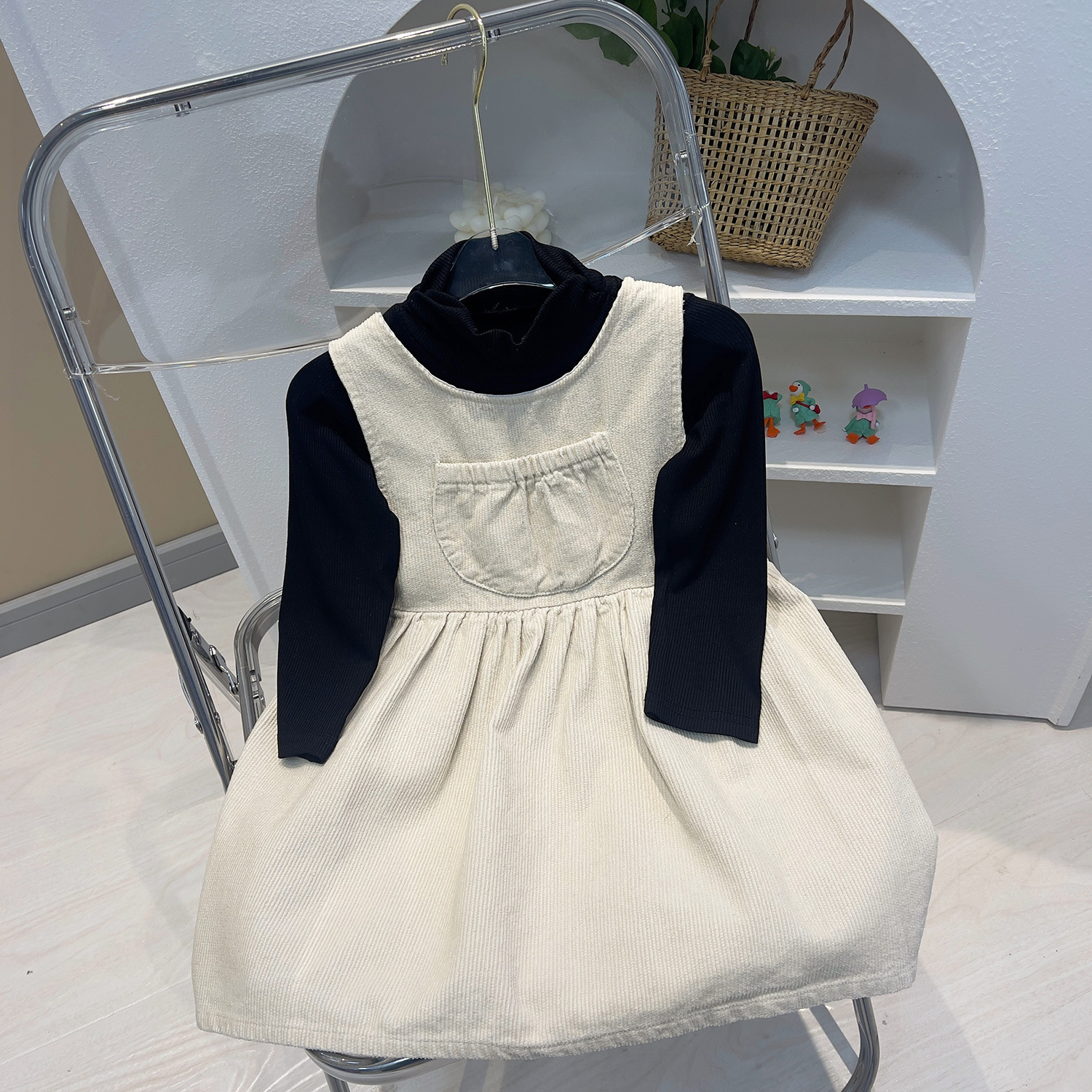 2023 versione coreana gilet base camicia due pezzi per ragazze e neonati, gonna set tesoro da donna 23035_voghion.com