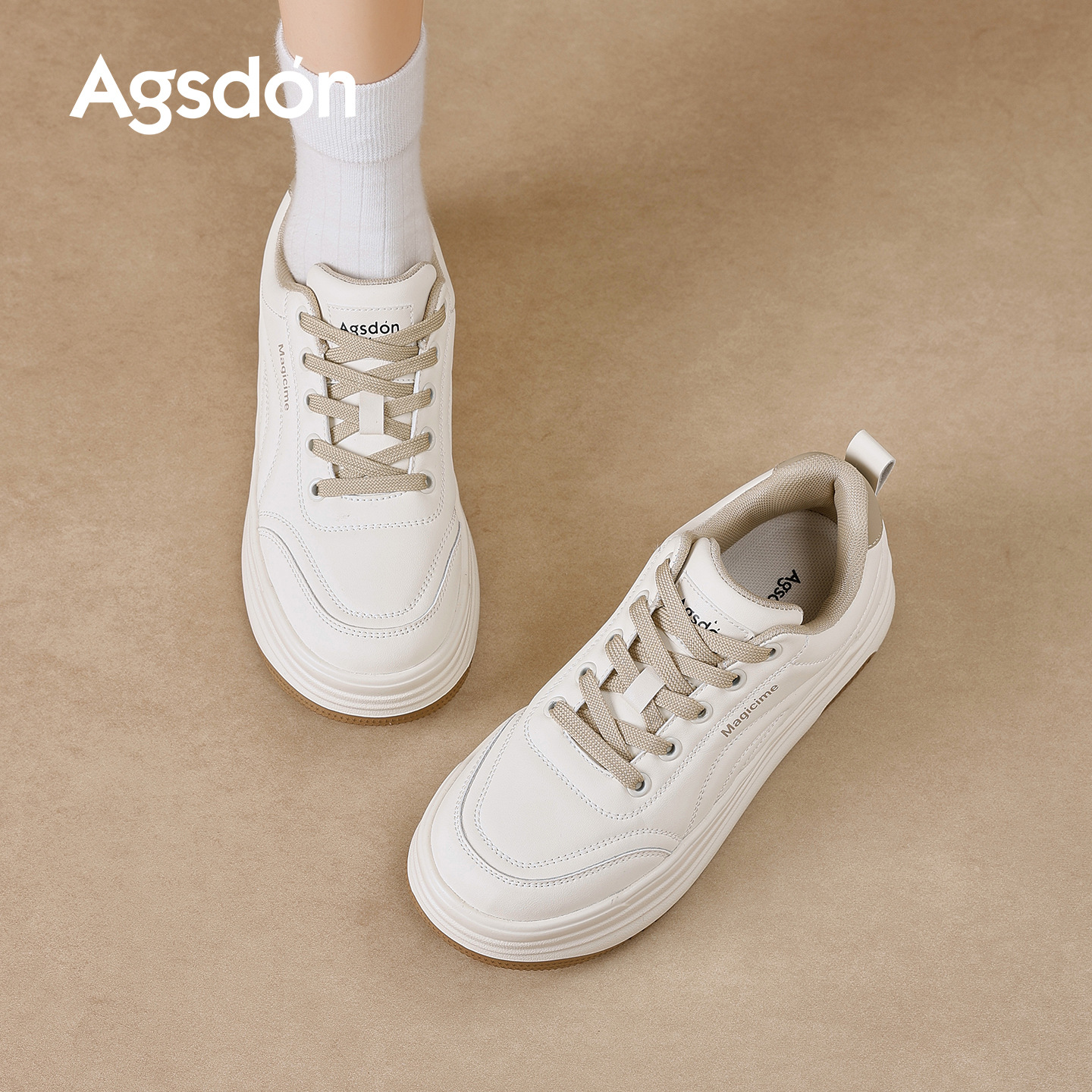 Augu Shi Deng zapatos blancos para mujeres 2025 nuevo otoño y invierno muffin de suela gruesa zapatos casuales al aire libre zapatos de skate blancos