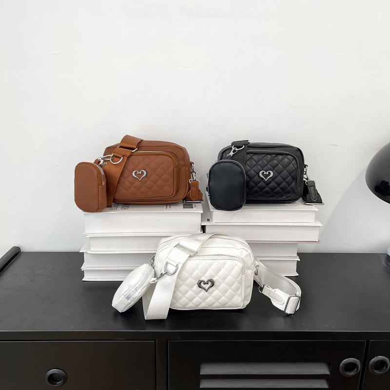 Tekstur Diagonal Straddle Dame 2023 Sommer Ny Mote Kjærlighet Bred Skulderreim Fasjonable Mor og Barn Liten_voghion.com