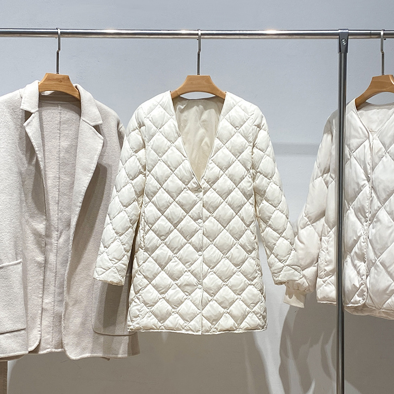 Coat with 90 White Goose down Lightweight Lining Mid-Length V Neck Warm Slim Long-Sleeved down Jacket for Women Winter