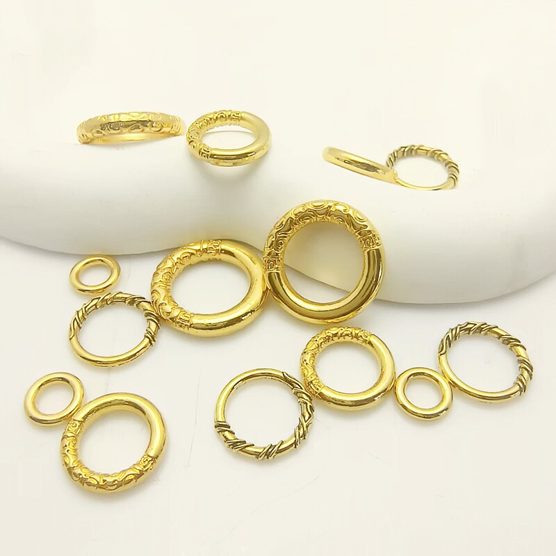 Alloy Round Xiangyun Qiankun Ring Gold Hoop Ring Gold Running Ring Retro Bracelet Necklace Clothing DIY Jewelry Accessories