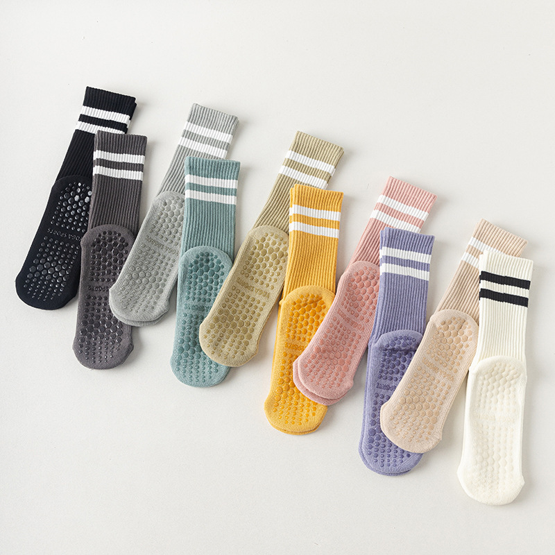 Yoga socks women's mid-calf towel bottom professional non-slip autumn and winter thickened cotton Pilates Fitness Sports floor socks