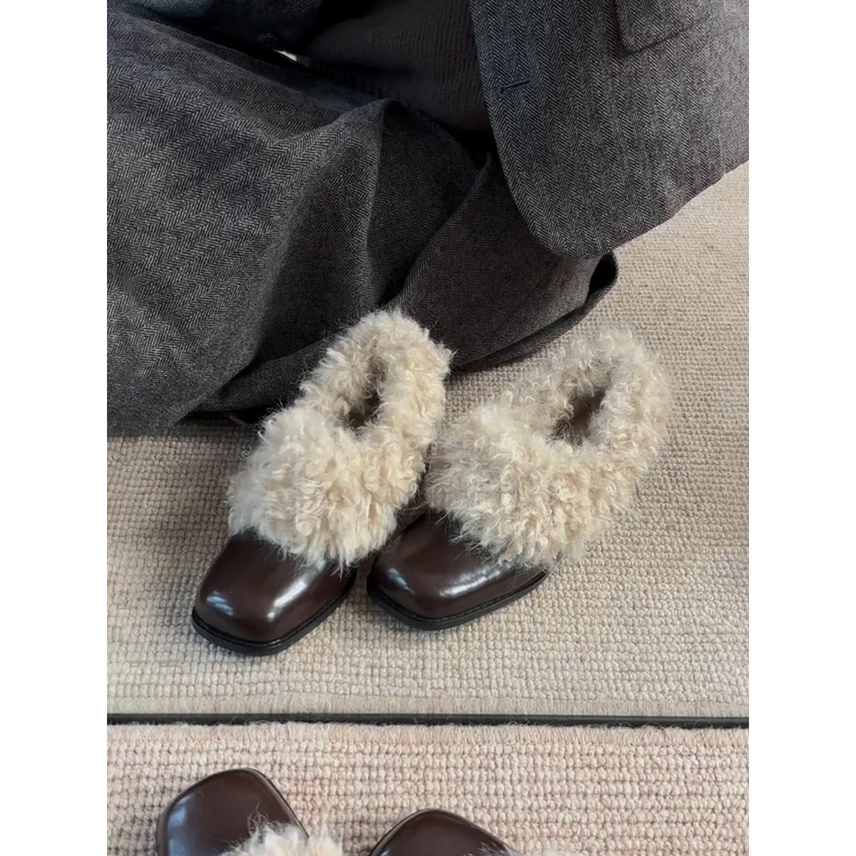 牛革版 ~ 低ヒール毛羽靴女性の方頭にベルベットの靴を履いて保温楽福靴復古綿靴を漕ぐ