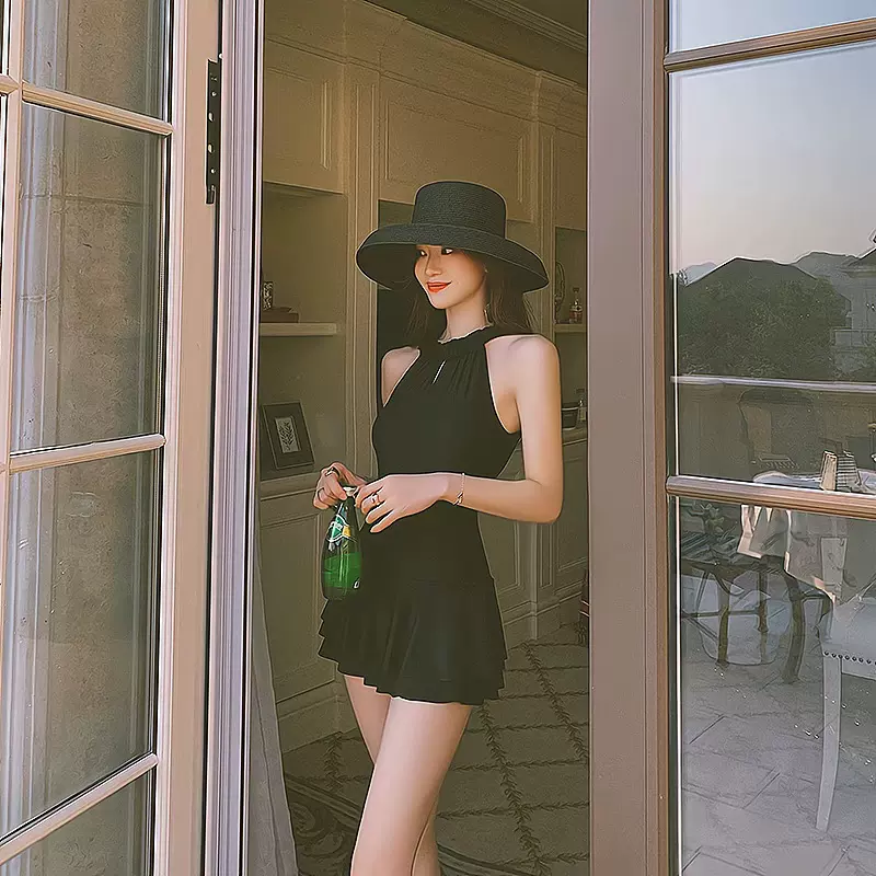 2025新款连体泳衣女性感美背韩版风高级感小胸微胖温泉游泳装批发