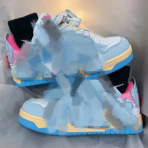 Item No. T159 New couple bread shoes for men and women ins national fashion high-end thick-soled casual versatile skateboard shoes for men