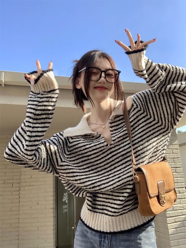 高级感超好看v领毛衣女秋冬宽松显瘦气质polo领条纹显瘦针织衫ins|undefined
