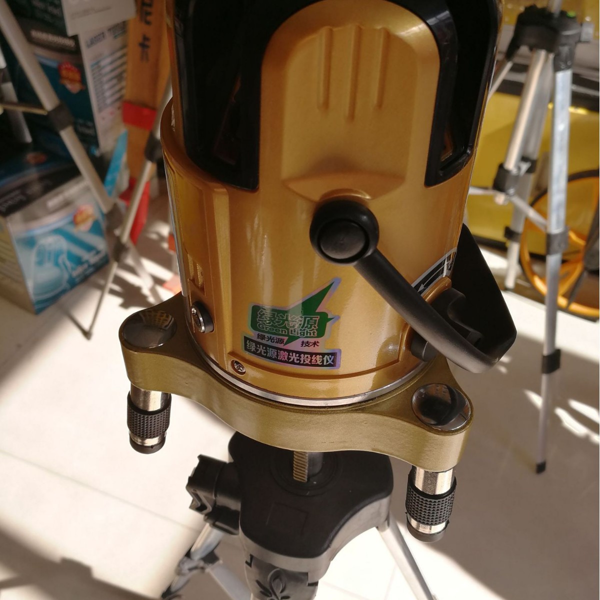 厂家供应宏泰2线3线5线升级绿光强光激光水平仪水平仪水平工具