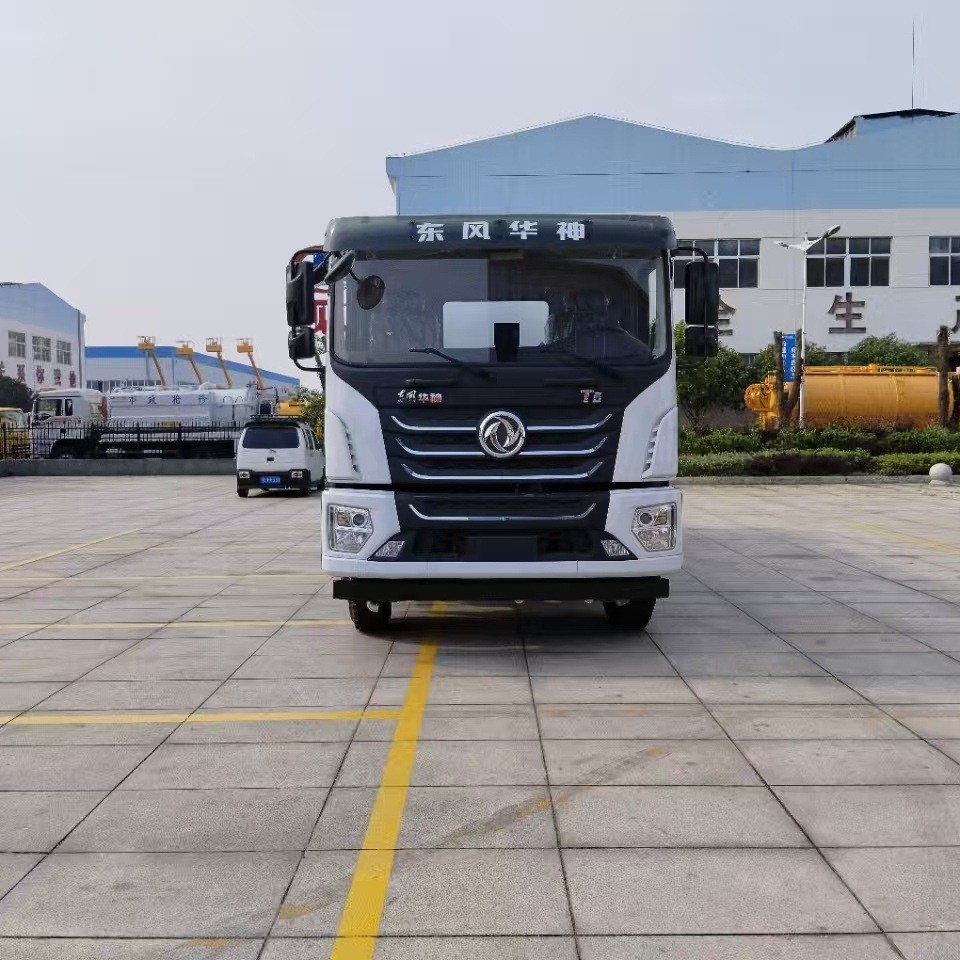 Dongfeng 15-ton construction site dust suppression and water spraying truck, direct from the manufacturer; 20-ton road water spraying truck, Yuchai 270 horsepower, wholesale