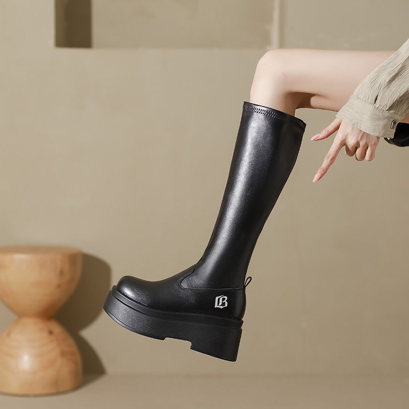 Boot nữ cổ cao ôm bắp chân co giãn, dáng qua gối, đế bệt — Lót lông đen chi tiết 13