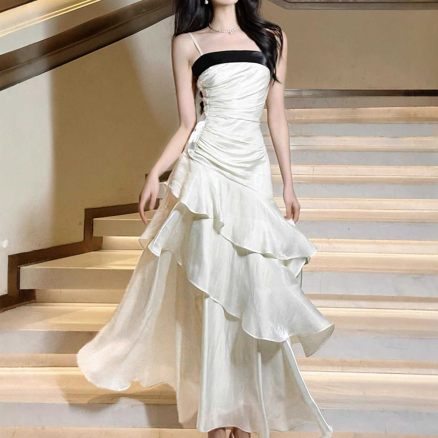 Moonlight Floating Shadow Niche Light Luxury High-End Suspender Dress Black and White Fishtail Birthday Dress