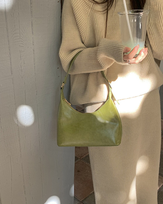 Manufacturer Wholesale Women's Bags 2022 Avocado Green Handbag Shoulder Bag Ins Korean Style Underarm Baguette Bag Lightweight