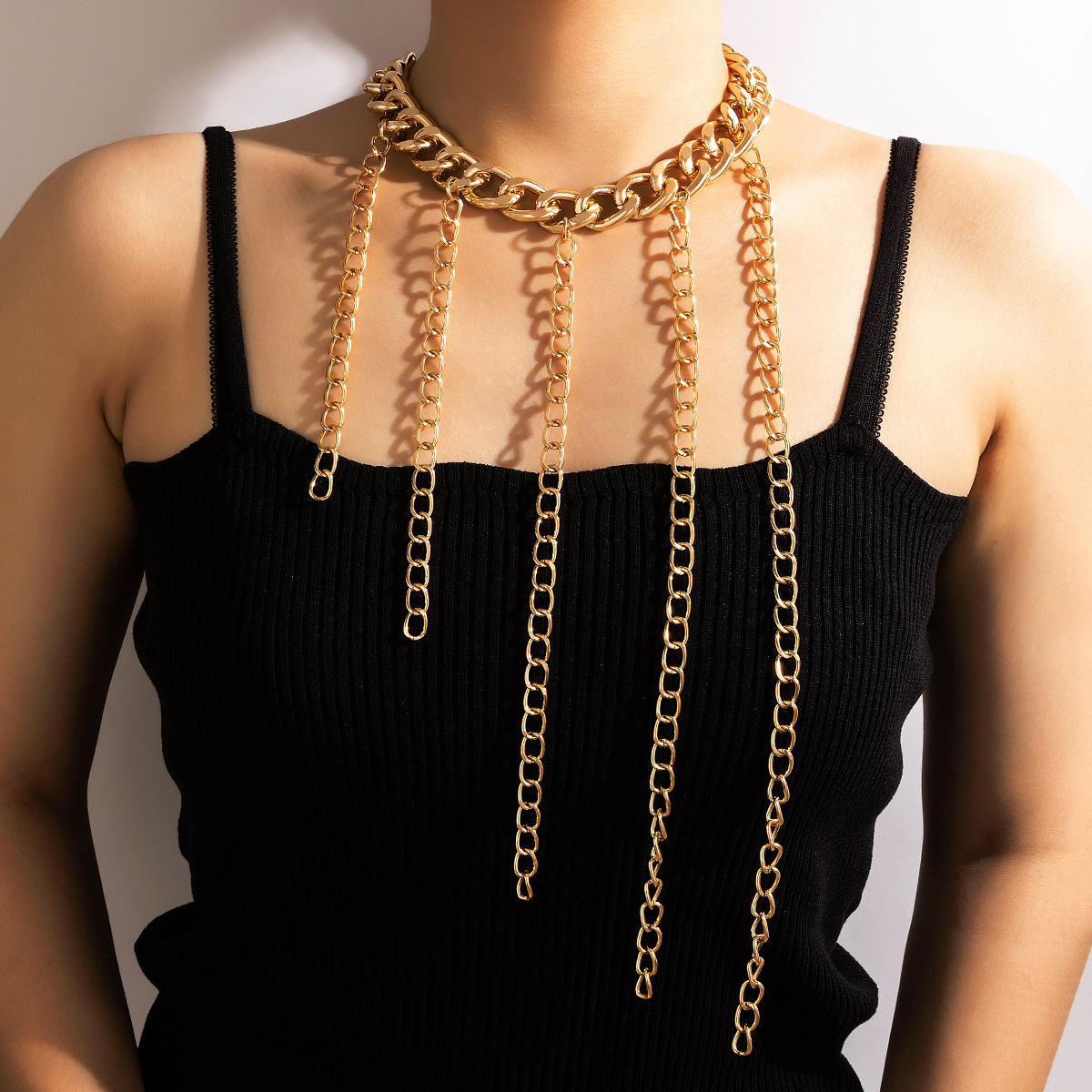 Fashion Alloy Tassel Chain Necklace Personality Geometric Single Layer Clavicle Chain display picture 1