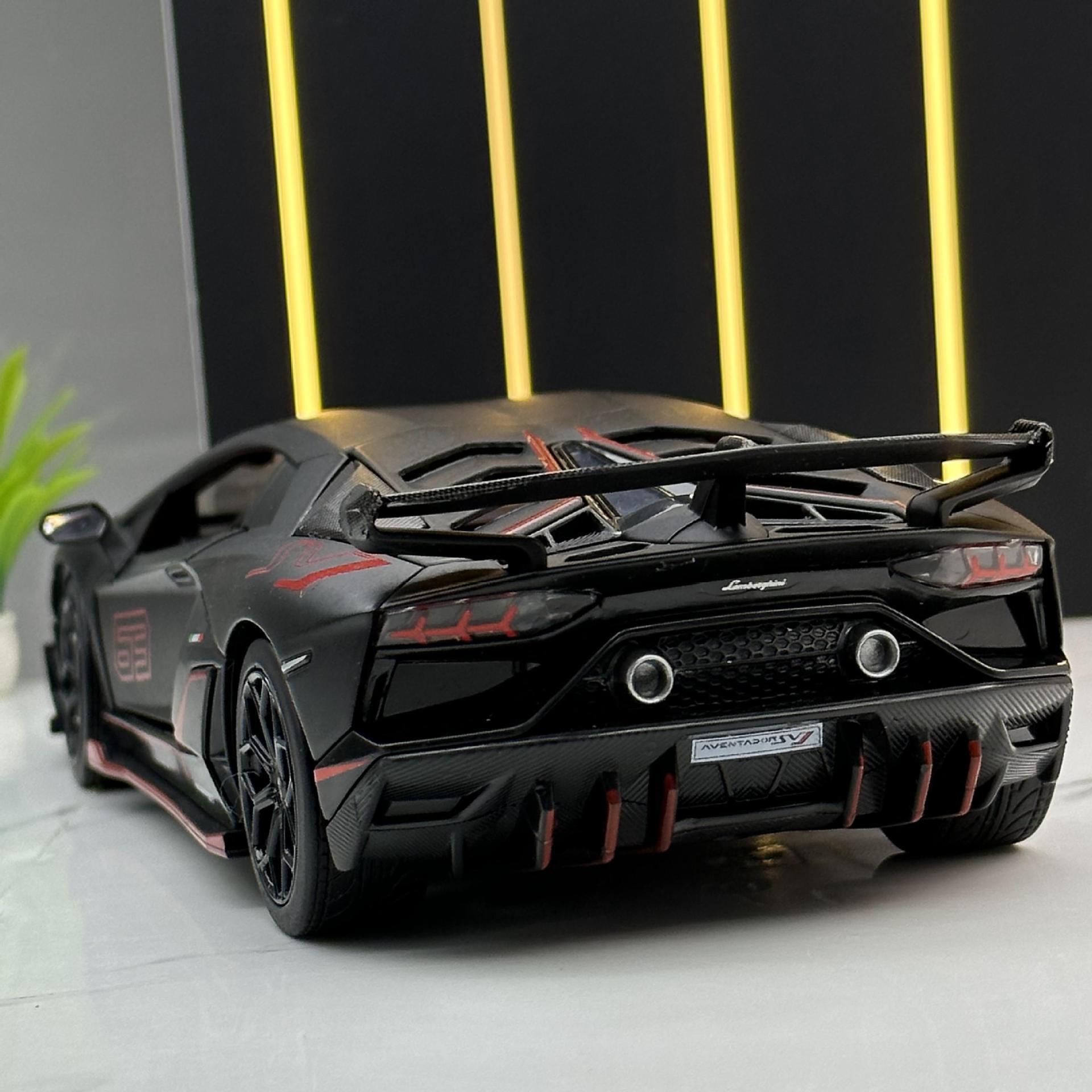 Modelo de coche de aleación caipo 1:24 LANBO svj coche deportivo Puerta Abierta sonido y luz deslizante juguete coche música modelo decoración colección