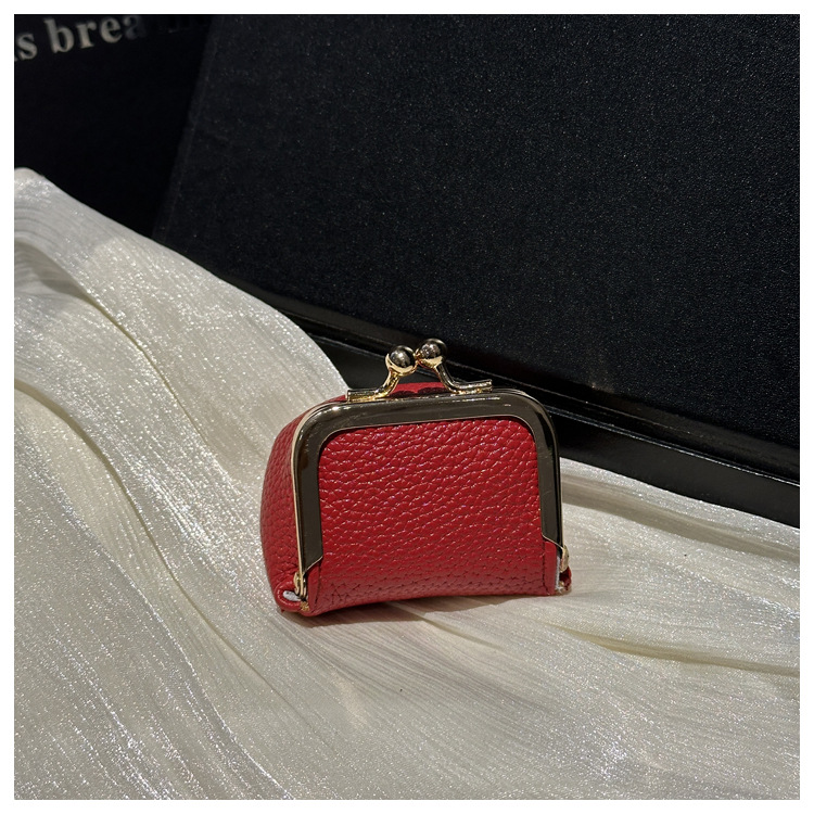 Elegante piccola borsa pochette quadrata da donna da sera_voghion.com