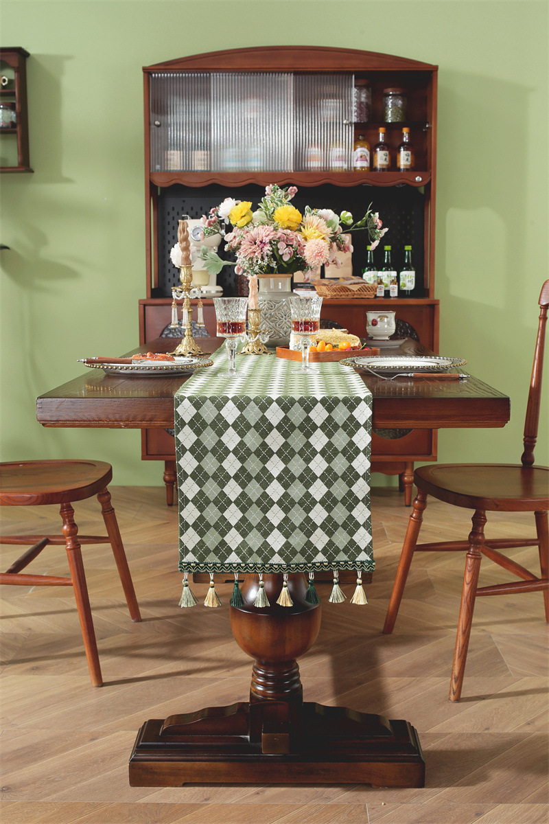American Retro Geometric Jacquard Tassel Table Runner For Home_voghion.com