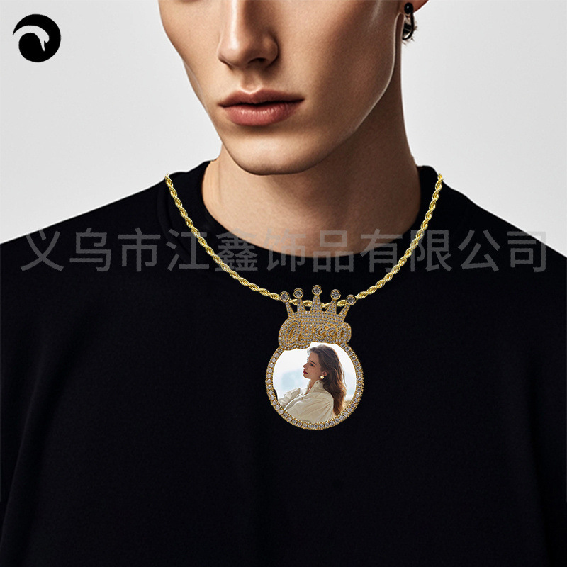 New Trendyy DIY Creative Queen Crown Round Photo Pendant Inlaid with Zircon Photo Frame Memory Pendant Copper Inlaid with Zirconium