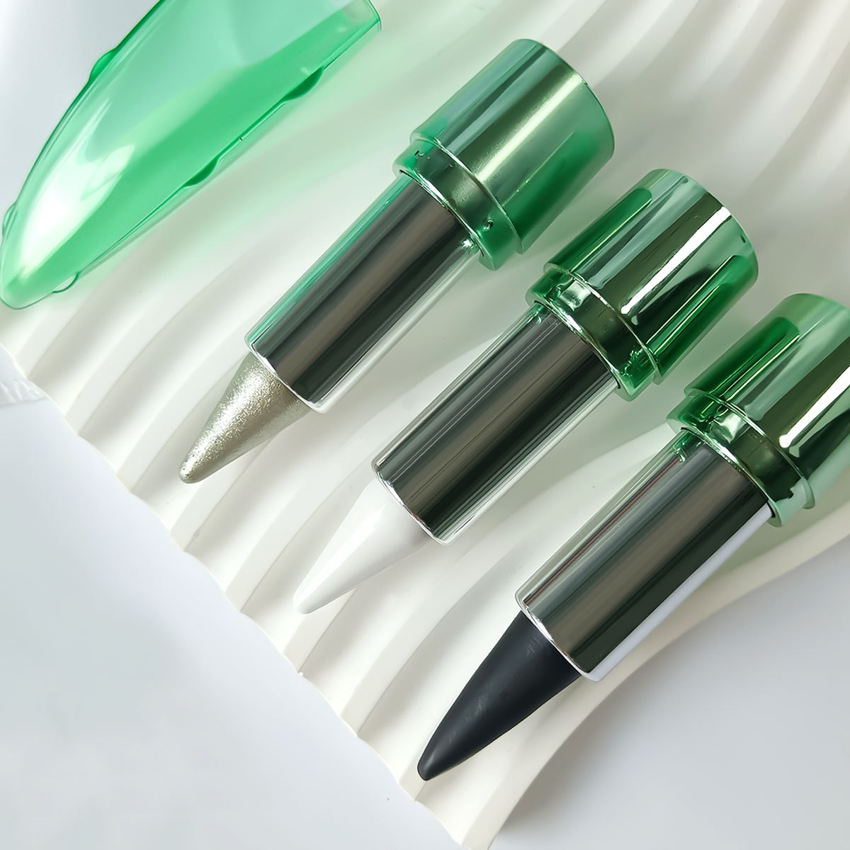 3 color waterproof eye shadow cream eyeliner quick drying matte black solid rich eyeliner cream pen_voghion.com