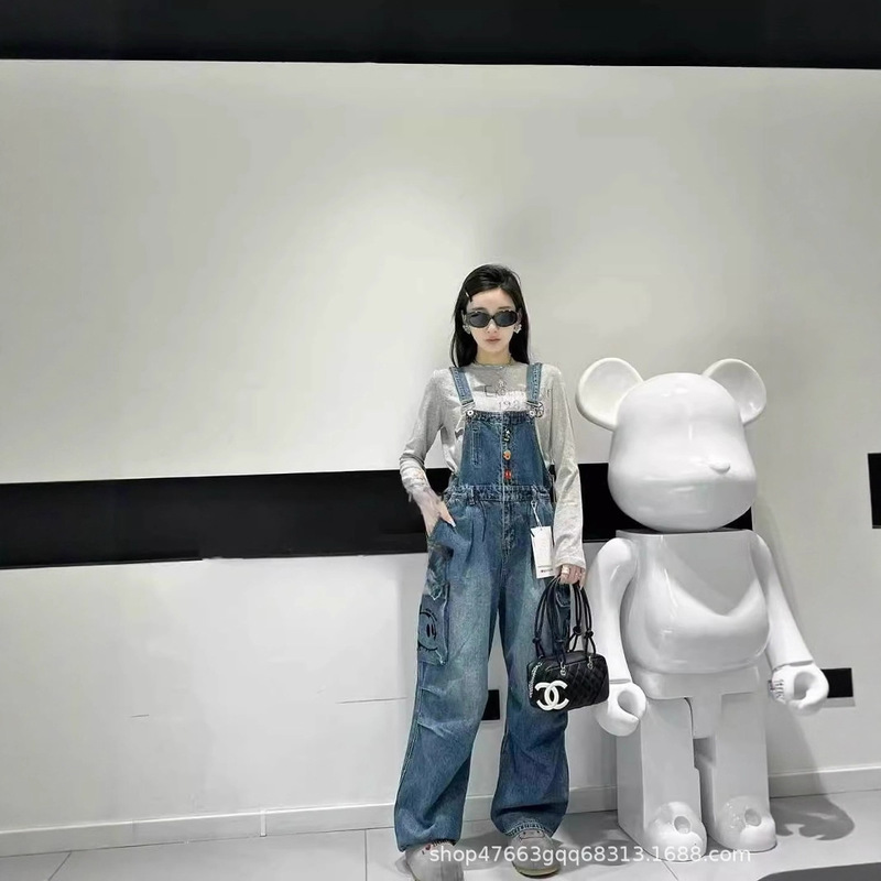 Vintage Distressed Cartoon Denim Overalls for Women 2025 Summer New Petite Age-Reducing Loose Slimming Straight Pants